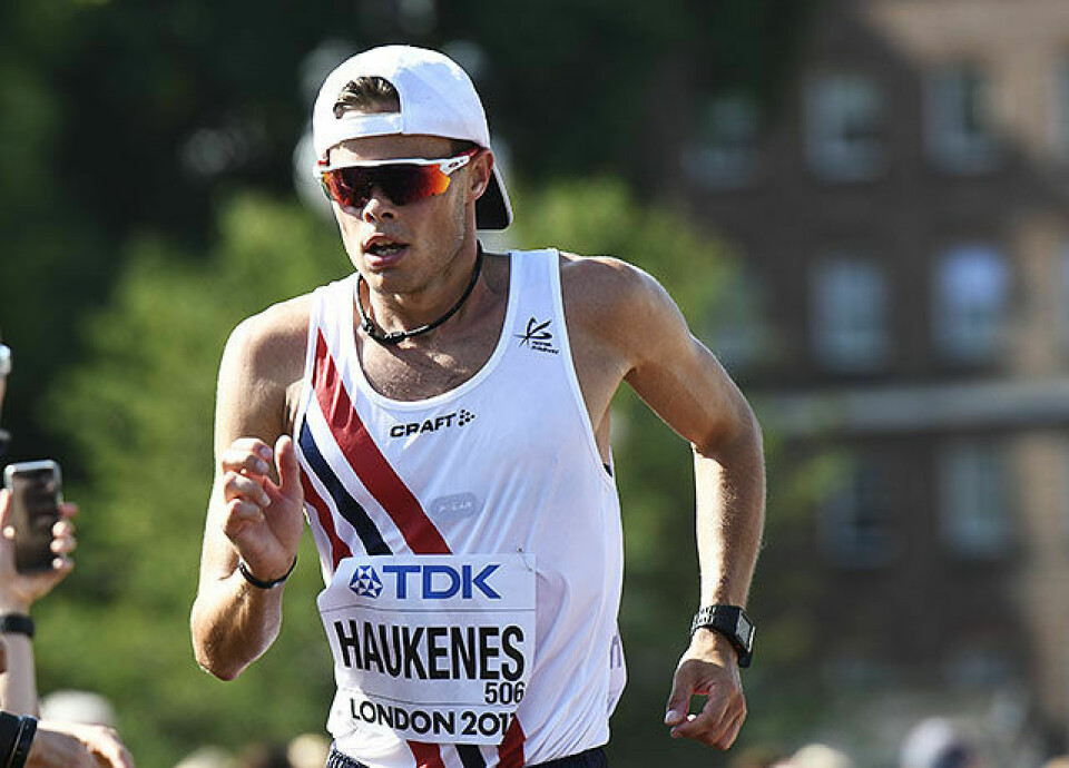 Friidretts-VM er over - Kondis rapporterte fra mellom- og langdistansene Håvard Haukenes hadde ingen god dag. Etter 30 km fikk han sin tredje advarsel med tilhørende diskvalifikasjon. (Foto: Bjørn Johannessen)