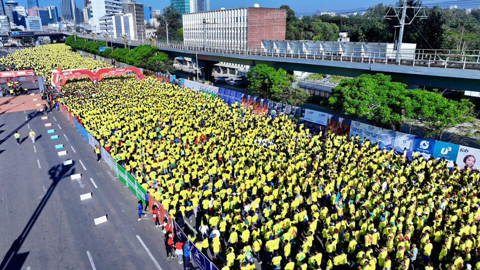 Løpere i gule T-skjorter fylte gatene i Addis Abeba da den 25. utgaven av The Great Ethiopian Run ble arrangert 17. november. (Foto: arrangøren) Løpere i gule T-skjorter fylte gatene i Addis Abeba da den 25. utgaven av The Great Ethiopian Run ble arrangert 17. november. (Foto: arrangøren)