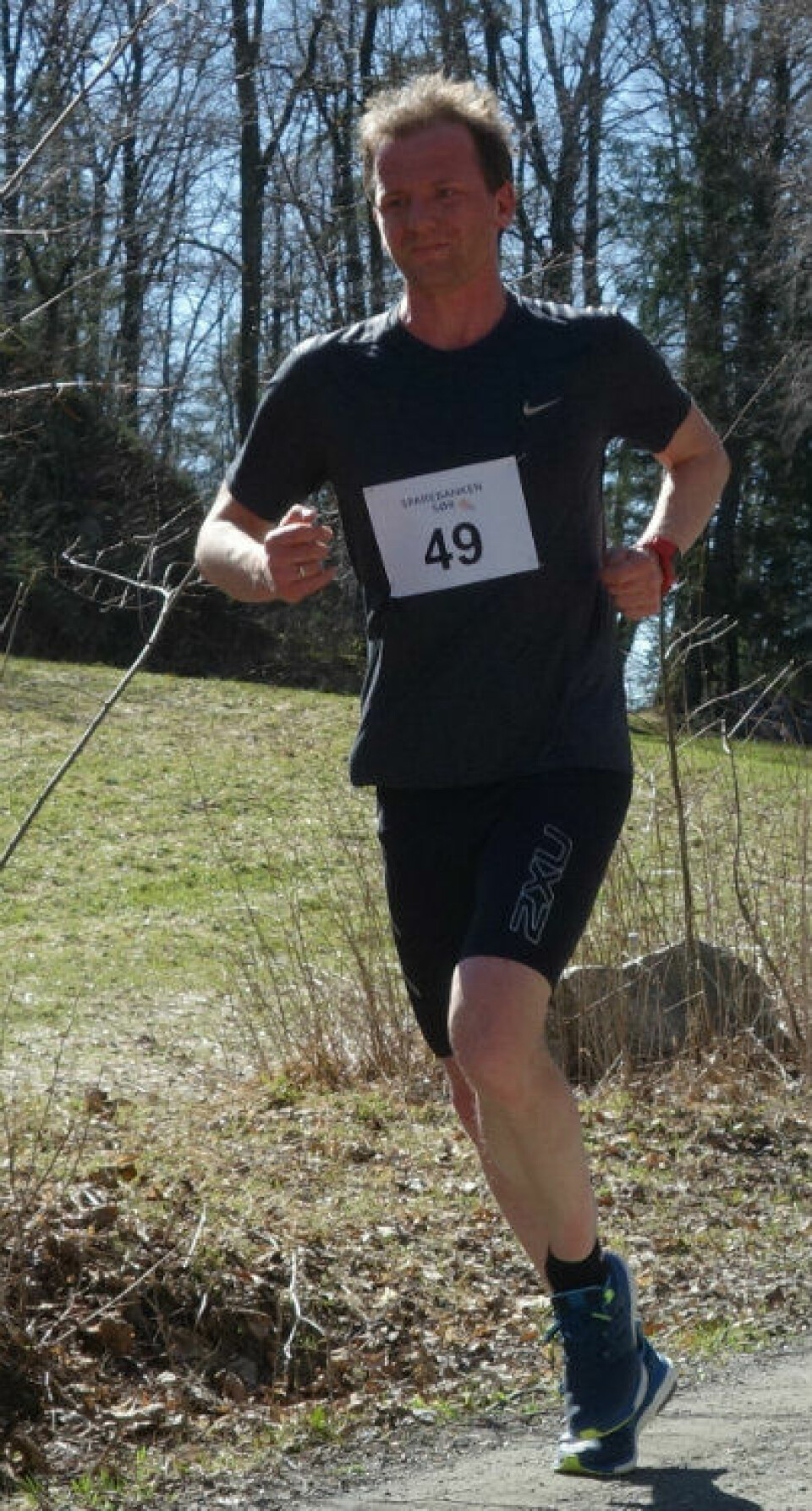 82 løpere fullførte Fevik halvmaraton DSC04892Red49.jpg