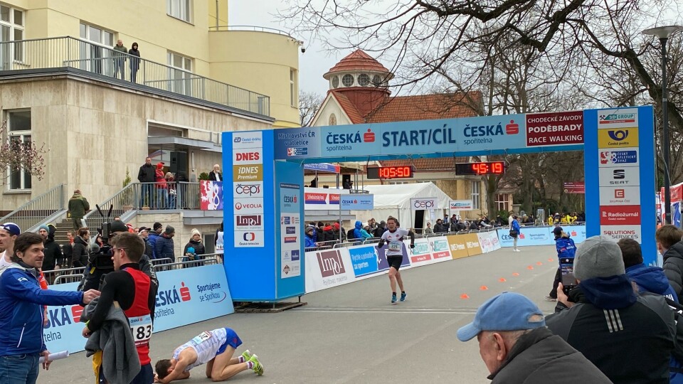 Målgang for Magnus Græsli i WA Race Walking Tour Gold Meeting i Podebradia, Tsjekkia. (Alle foto: Bjørn-Helge Græsli) Målgang for Magnus Græsli i WA Race Walking Tour Gold Meeting i Podebradia, Tsjekkia. (Alle foto: Bjørn-Helge Græsli)