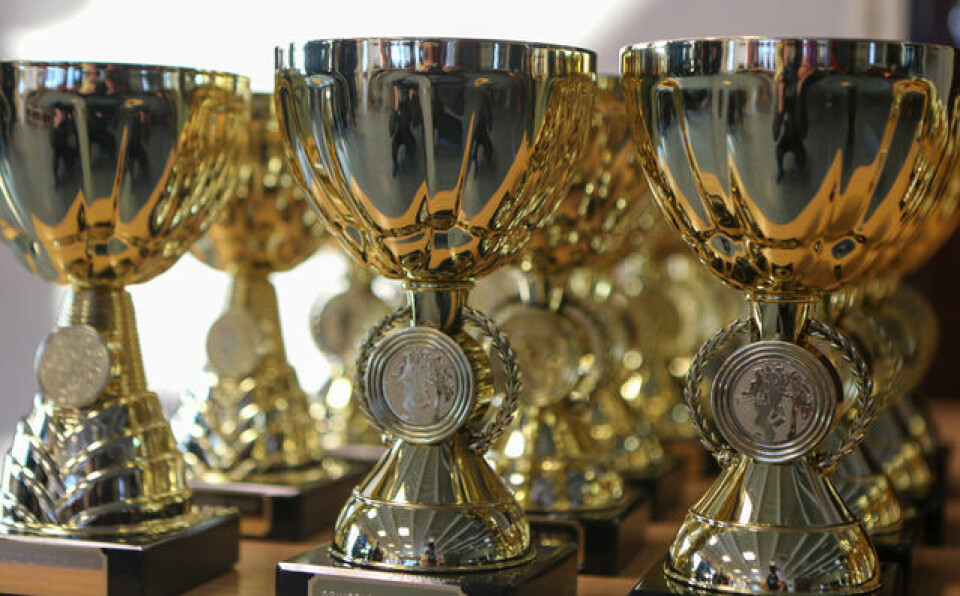 Mads Fredriksen og Camilla Svoren raskest rundt Grimstadvatnet 04_kiosk_premieutdeling.jpg