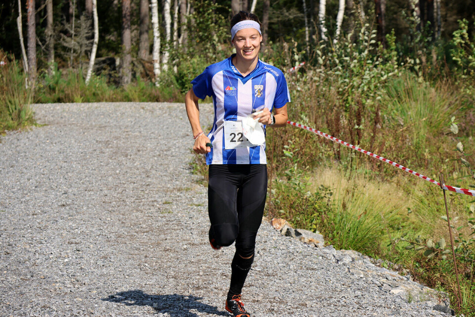 KM stafett i krevende Mosse-terreng 05kmSimonaAebersold.jpg