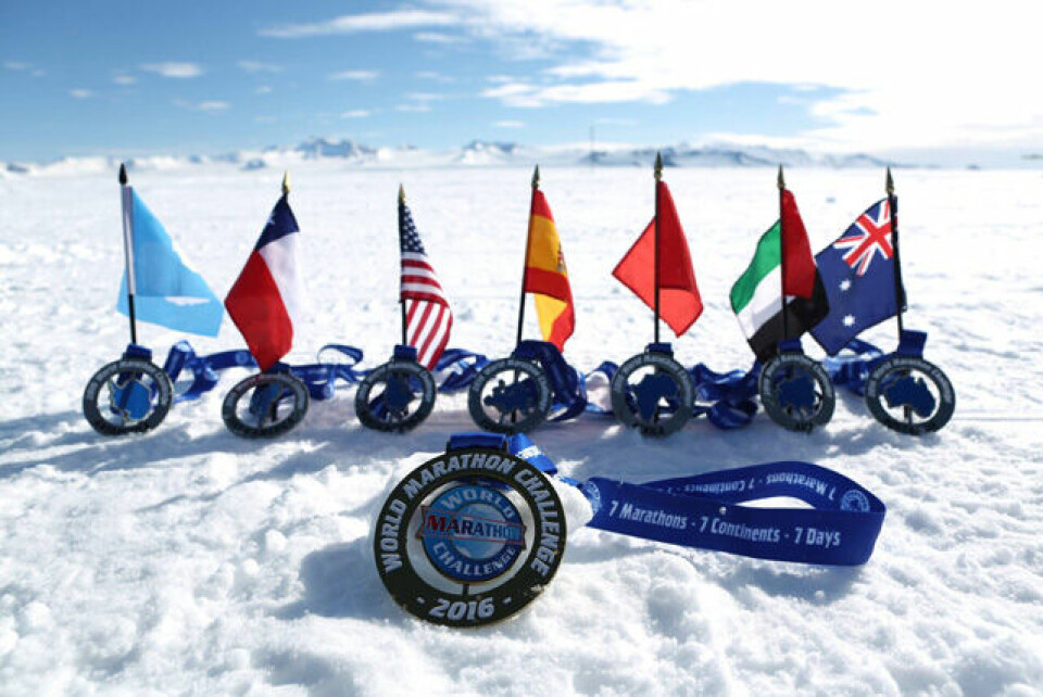 Løyperekorder i The World Marathon Challenge Medaljene_deltakerne_vil_ha.jpg