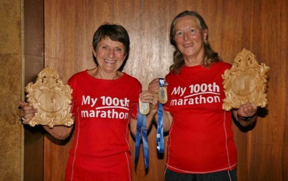 Vera Nystad og Oline Yksnøy i 100 etter Athen Marathon Vera_Nystad_Oline_Yksnøy_100maraton (640x403)