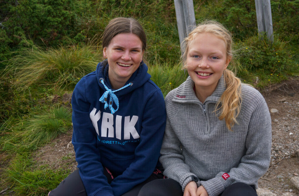 Nedregård og Skak vant Østremsetra Opp 06_Tidtakerjentene.jpg