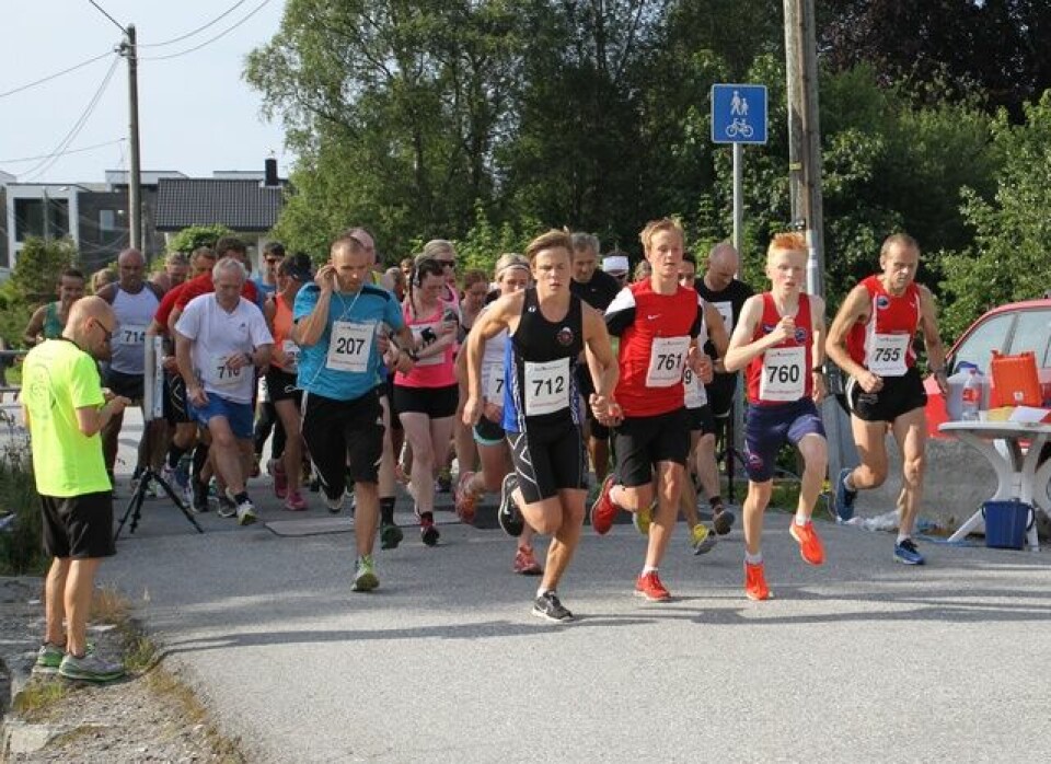 En 15-åring og en 16-åring vant i varme Ålesund starten