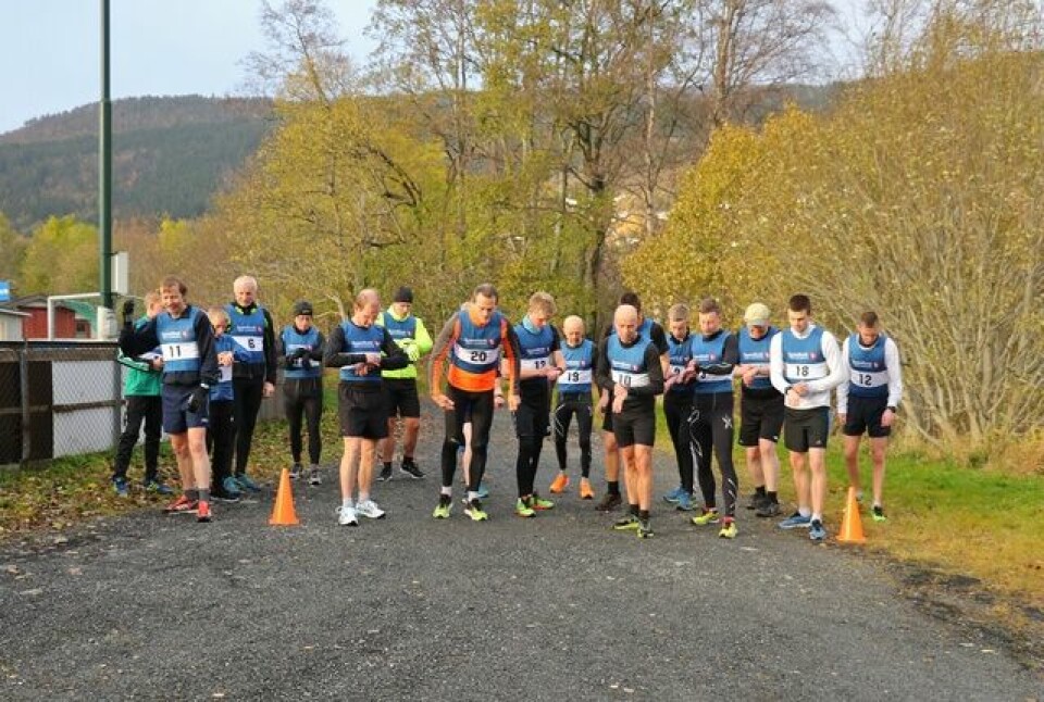 Are Uran vant spurten i Rotevatnet rundt i Volda start.jpg