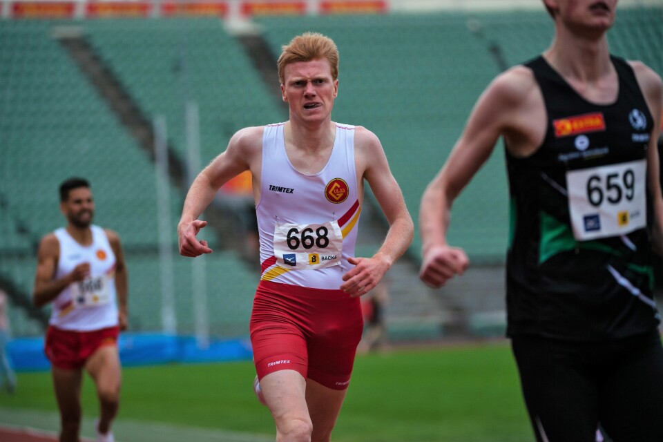 Mats Hauge i aksjon på 1500 m på Bislett høsten 2020. (Foto: Samuel Hafsahl) Mats Hauge i aksjon på 1500 m på Bislett høsten 2020. (Foto: Samuel Hafsahl)