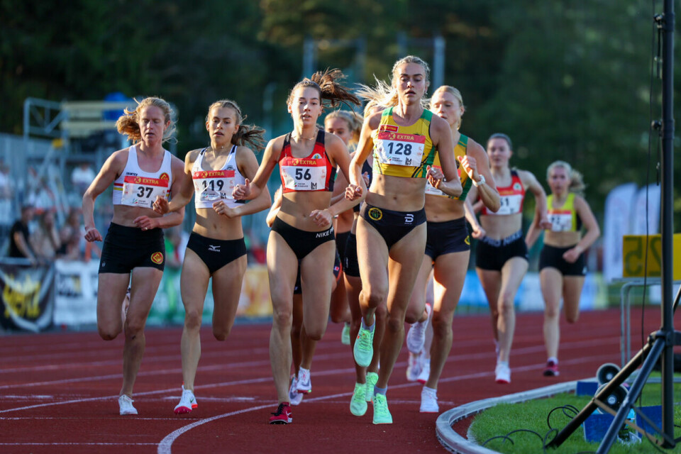 Ingrid Emilsen Kristiansen, Selma Løchen Engdahl, Sara Busic og Amalie Manshaus Sæten løper seg inn til finaleplass. (Alle foto: Samuel Hafsahl) Ingrid Emilsen Kristiansen, Selma Løchen Engdahl, Sara Busic og Amalie Manshaus Sæten løper seg inn til finaleplass. (Alle foto: Samuel Hafsahl)