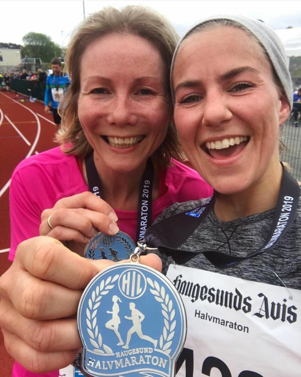 BLOGG: Amatørens betroelser i Coronakrisen (ABC del II) Anne_Woldmo_og_Lotte.jpg