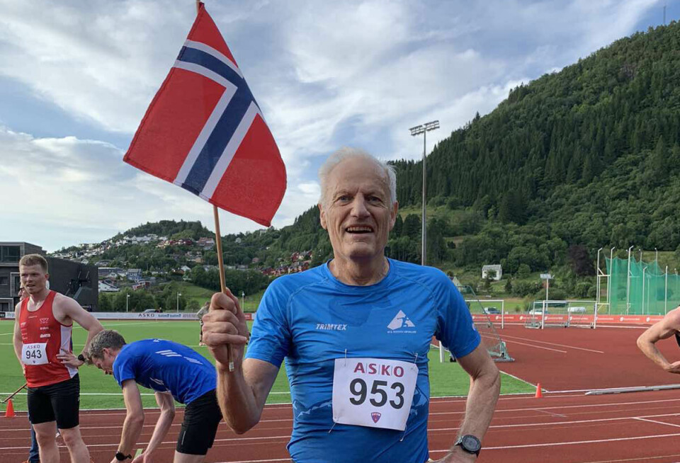 Ivar Andreas Sandø jubler etter å ha satt både norsk og europeisk rekord på 5000 m i Asko-karusellen. (Foto: IL Fri) Ivar Andreas Sandø jubler etter å ha satt både norsk og europeisk rekord på 5000 m i Asko-karusellen. (Foto: IL Fri)