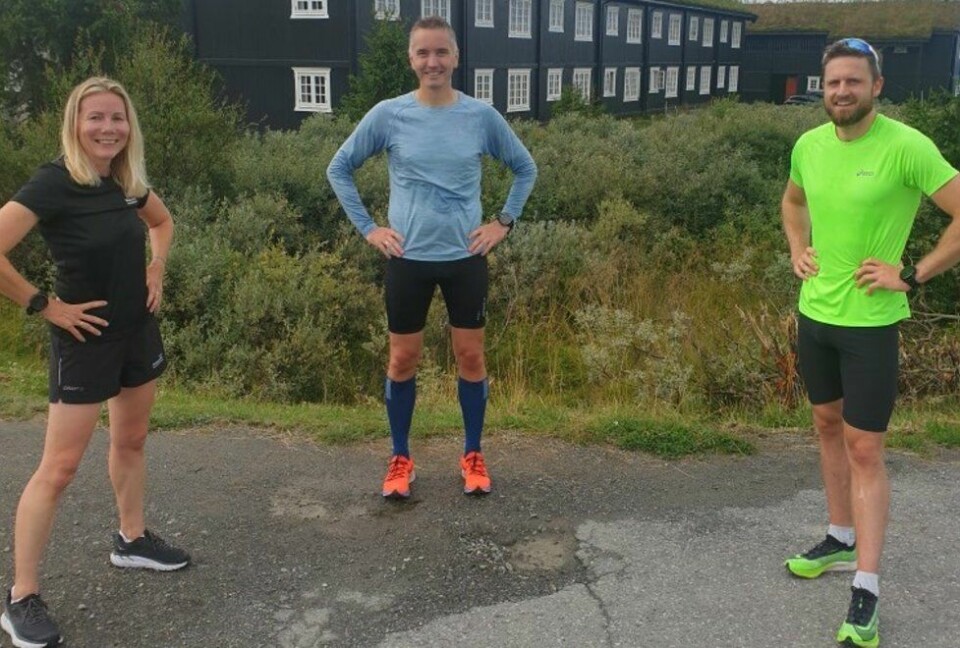 Løpesamling med Kondis billigst før 1. oktober – SISTE FRIST I DAG Anne Woldmo, Stig Fjelldahl og Jon Shaw på løpesamling for Kondis på Ilsetra august 2020