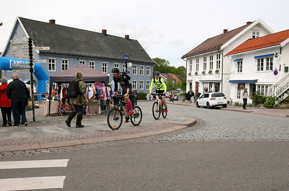 Multisporthelg i Drøbak utfordrer store og små Sykling_byen_640.jpg