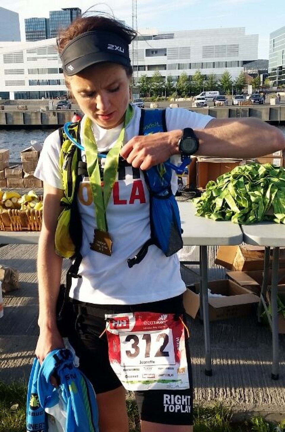 Det ble løpefest da EcoTrail kom til byen 20150523_192522 (422x640).jpg