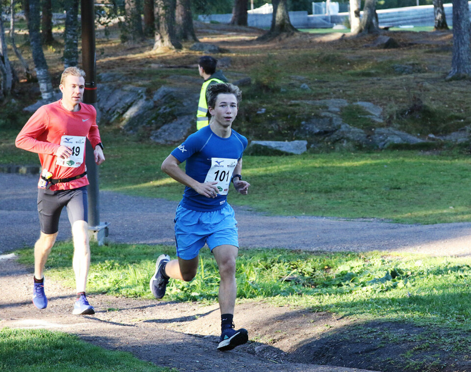 Sommerlig da Nordmarka Skogsmaraton ble høstløp Heil-Thobias-Gjerde-og-Henrik-Natvig-4S7A4982.jpg