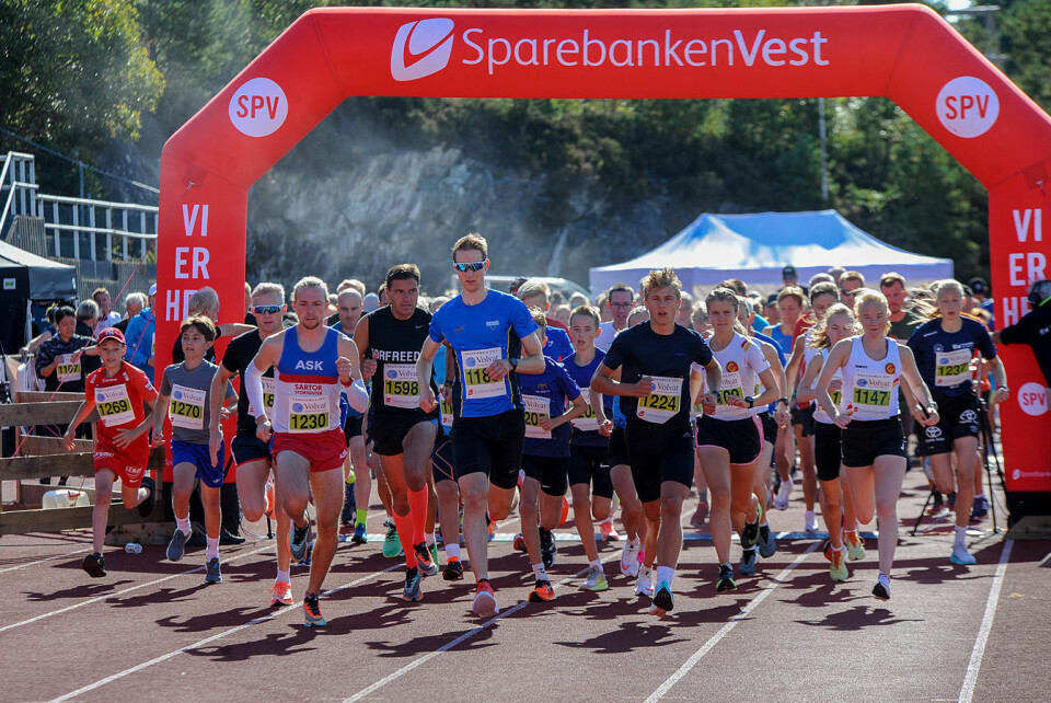 Starten har gått på 5 km i Knarvikmila. Vi ser Marius Sørli går rett i tet. (Alle foto: Arne Dag Myking) Starten har gått på 5 km i Knarvikmila. Vi ser Marius Sørli går rett i tet. (Alle foto: Arne Dag Myking)