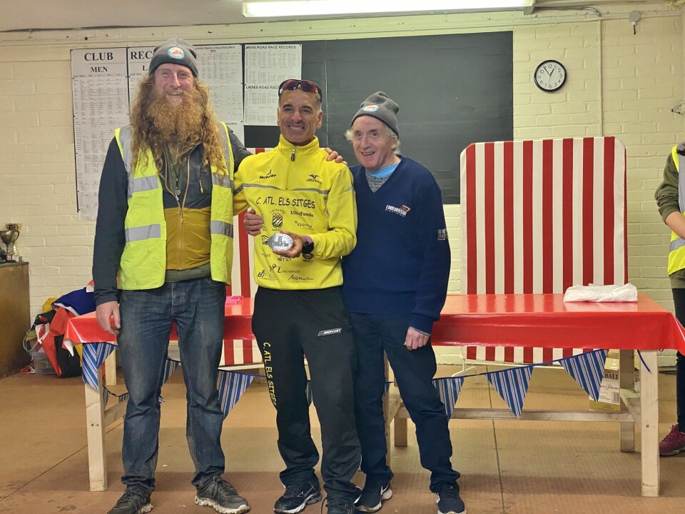 Simen Holvik vant 24-timers i England med 253,140 km Eduardo_i_midten.jpg