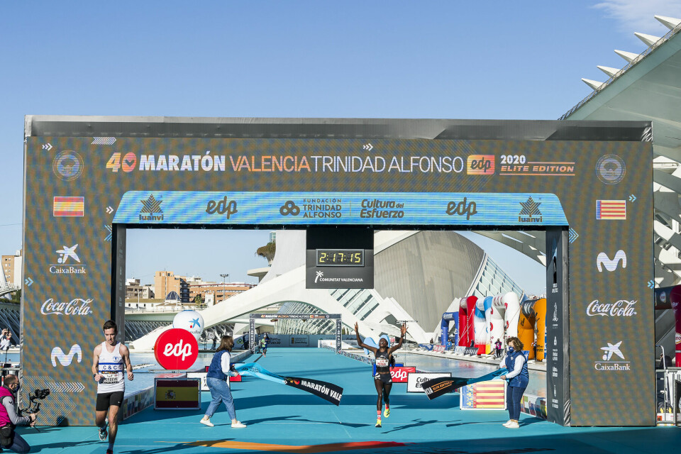 Ny verdensrekord på halvmaraton, Kibiwott Kandie løp på 57:32 i Valencia MV Jepchirchir.jpg