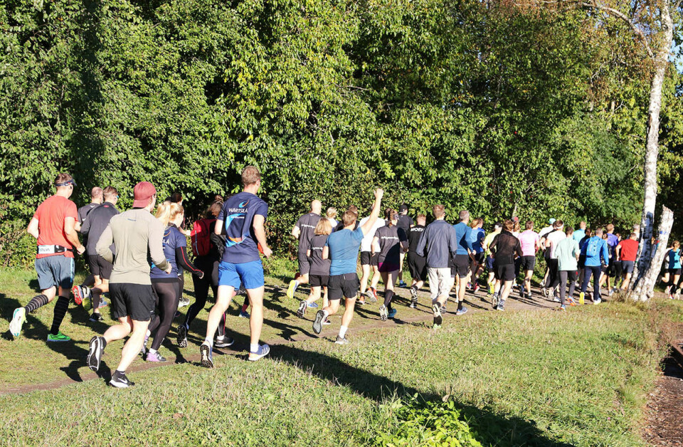Sommerlig da Nordmarka Skogsmaraton ble høstløp Halv-heat2-4S7A5443.jpg