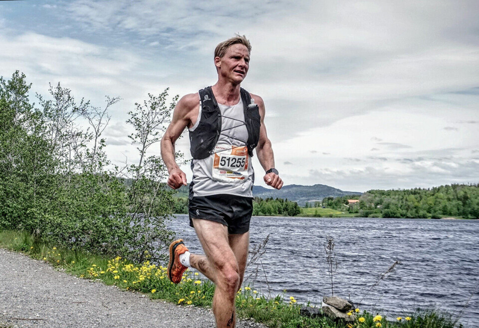 Langs Bogstadvannet: Sven Kilander hadde en fin opplevelse da han løp inn til fjerdeplass totalt og klar klasseseier på 50 kilometeren i årets Ecotrail. (Foto: ©Sportograf) Langs Bogstadvannet: Sven Kilander hadde en fin opplevelse da han løp inn til fjerdeplass totalt og klar klasseseier på 50 kilometeren i årets Ecotrail. (Foto: ©Sportograf)