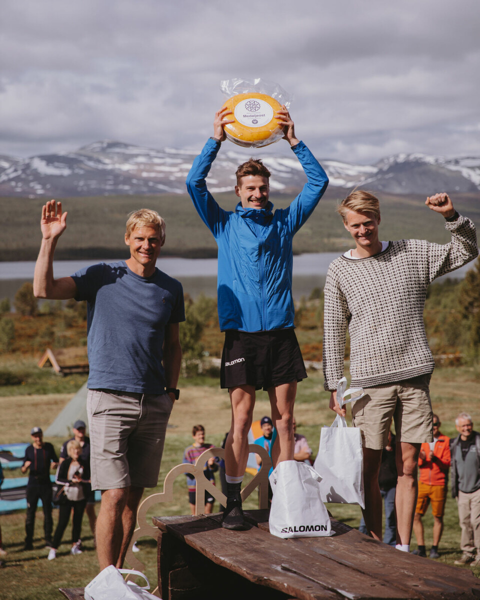 Nøsen Hundreds en heidundrendes suksess også i år Herrenes pall paa den lange distansen.jpg