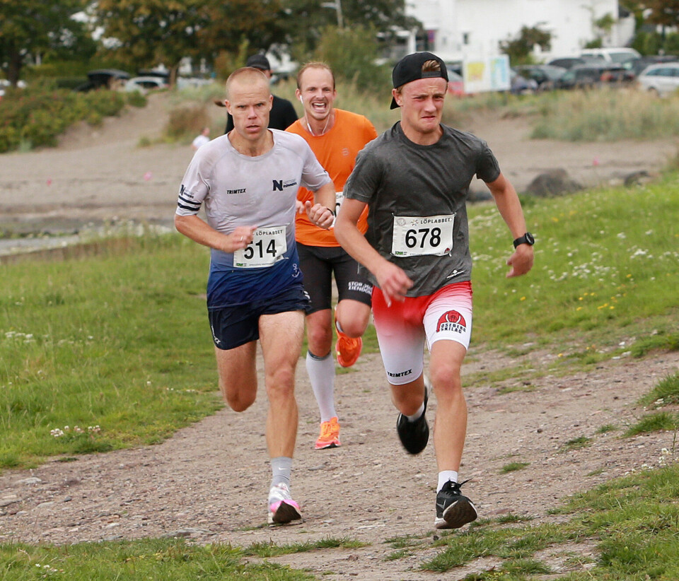 Mange løp Kystleden Halvmaraton da svensk jente satte løyperekord Maal_nr1_16-17aar_Edvard_M_Ustad_514_og_207_AZ3T6183.jpg