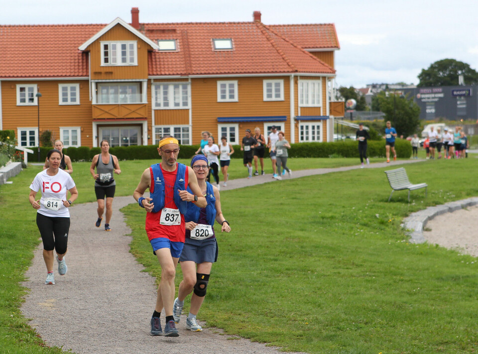 Mange løp Kystleden Halvmaraton da svensk jente satte løyperekord Tidligstart_mange_A20G6230.jpg