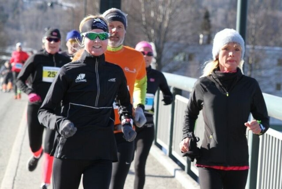 Sterke vinnertider av Mørk og Fossen Nilsen i Påskemaraton IMG_9879_Louise_Skak_4km (640x427).jpg