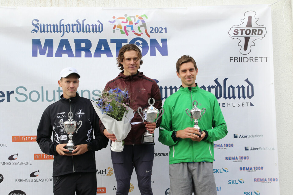 Publikum tilbake da Johan Løve Gjersvik vant Sunnhordland Maraton 1P1A0335.jpg