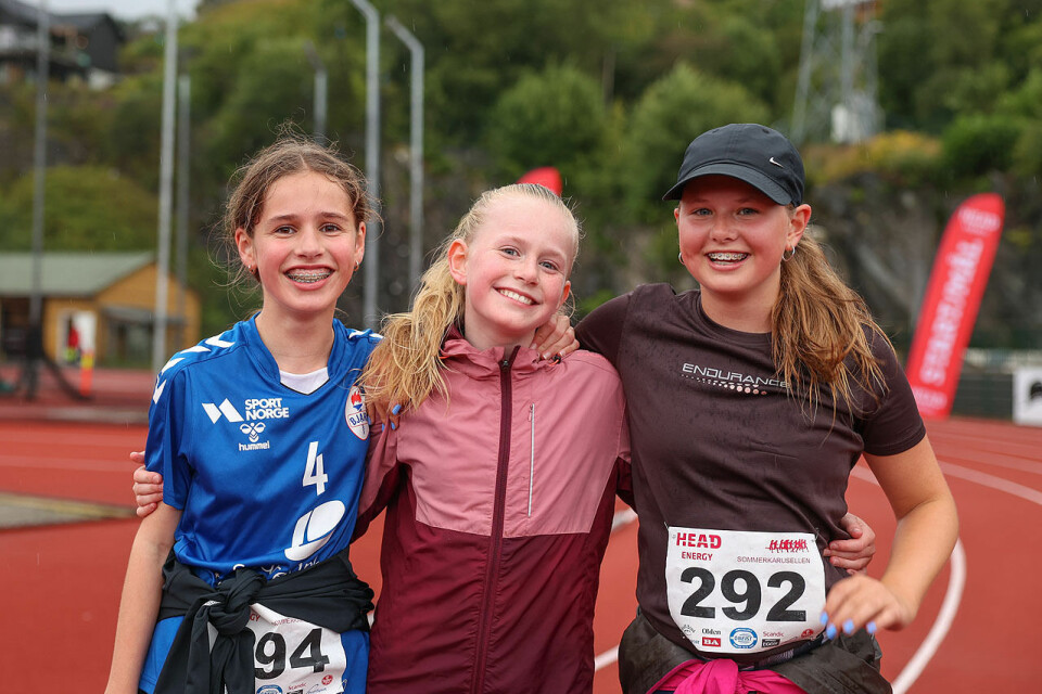 Erle Grytten Øen, Oline Tilling Andersom og Olivia Bull Wingaard har alle gjennomført 5 km. (Alle foto: Arne Dag Myking) Tre jenter
