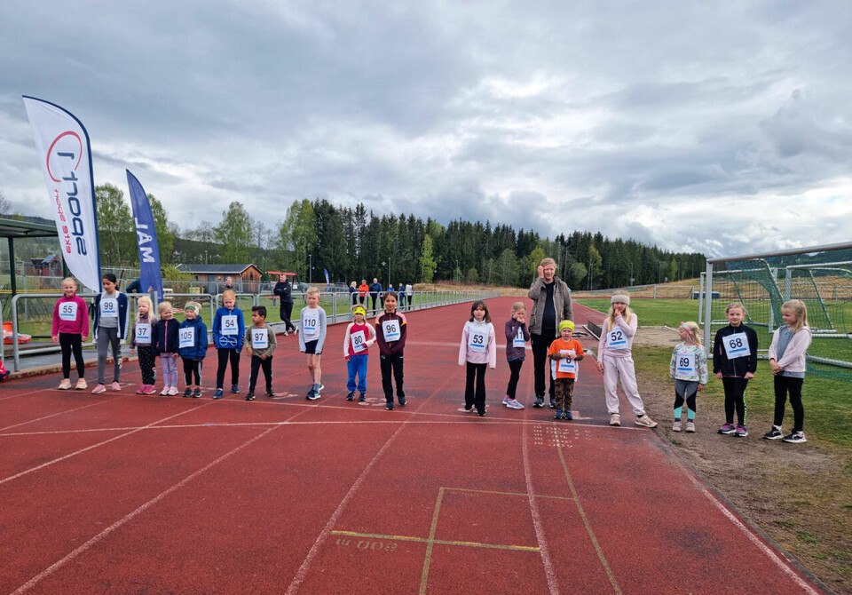 Fine forhold under 2. løp av Sport1-karusellen barnelop.jpg