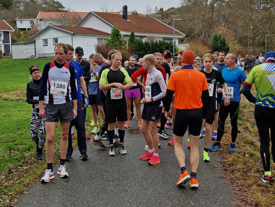 Angelica Karlsen og Mikael Ekvall vant 10 km i Novemberflåset foer-start.jpg