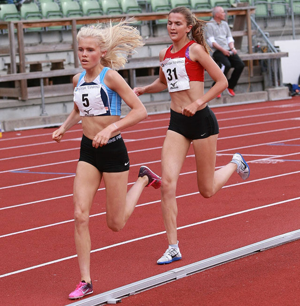 Mange gode tider på Bislett under Norwegian Grand Prix 1500m_damer_Christine_Naess_Sigrid_Jervell_Vaag_AZ3T4049.jpg
