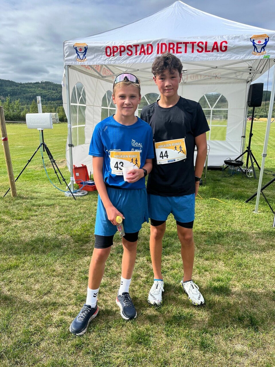 15-åringen Karsten Ellevold best i Høgåsen Rundt Magnus Bj¢rnbakken og Hans Kristian Rustad.jpg