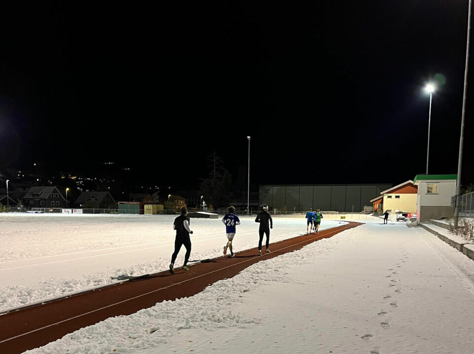 Vinterlig og rask baneløping på Notodden Feltet-bakfra-foto-Espen-Vasby.jpg