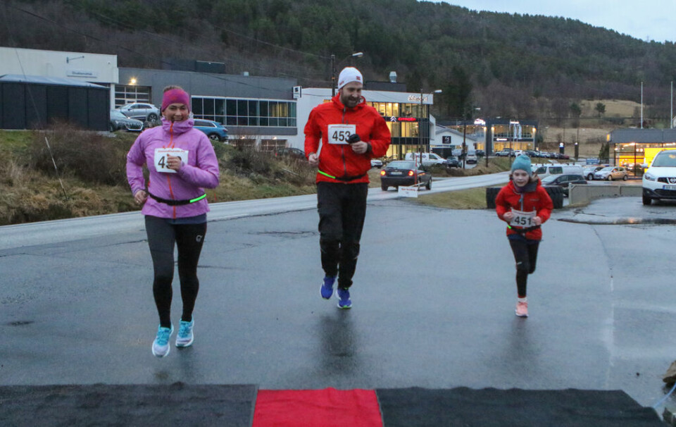 Beste tidene kom på 10 km i Ålesund vinterkarusell Familie.jpg