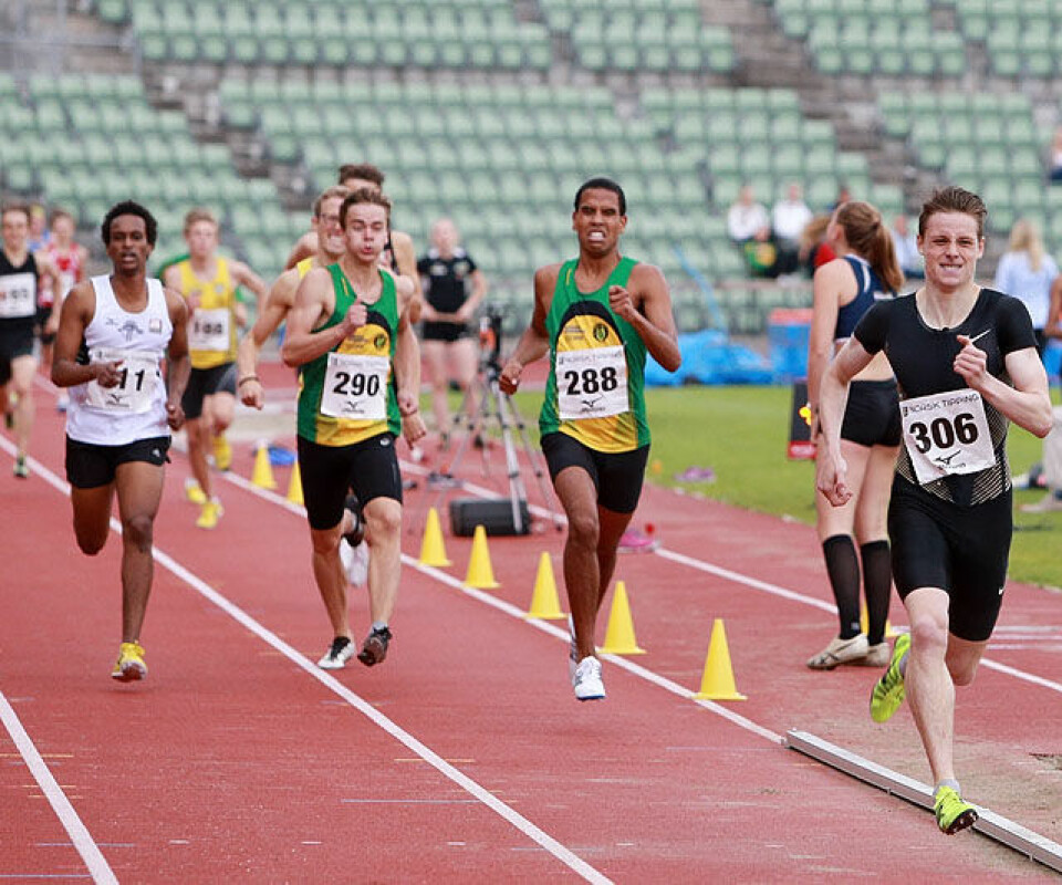 Mange gode tider på Bislett under Norwegian Grand Prix 800m_menn_D-heat_mot_maal_AZ3T3018.jpg