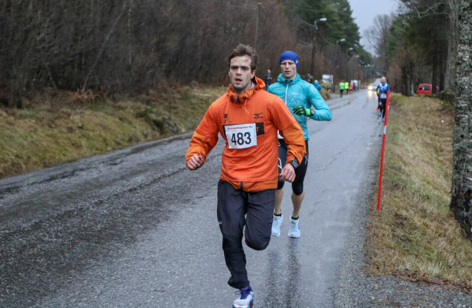 Beste tidene kom på 10 km i Ålesund vinterkarusell 5km_Henrik_Waagan_Skarboe