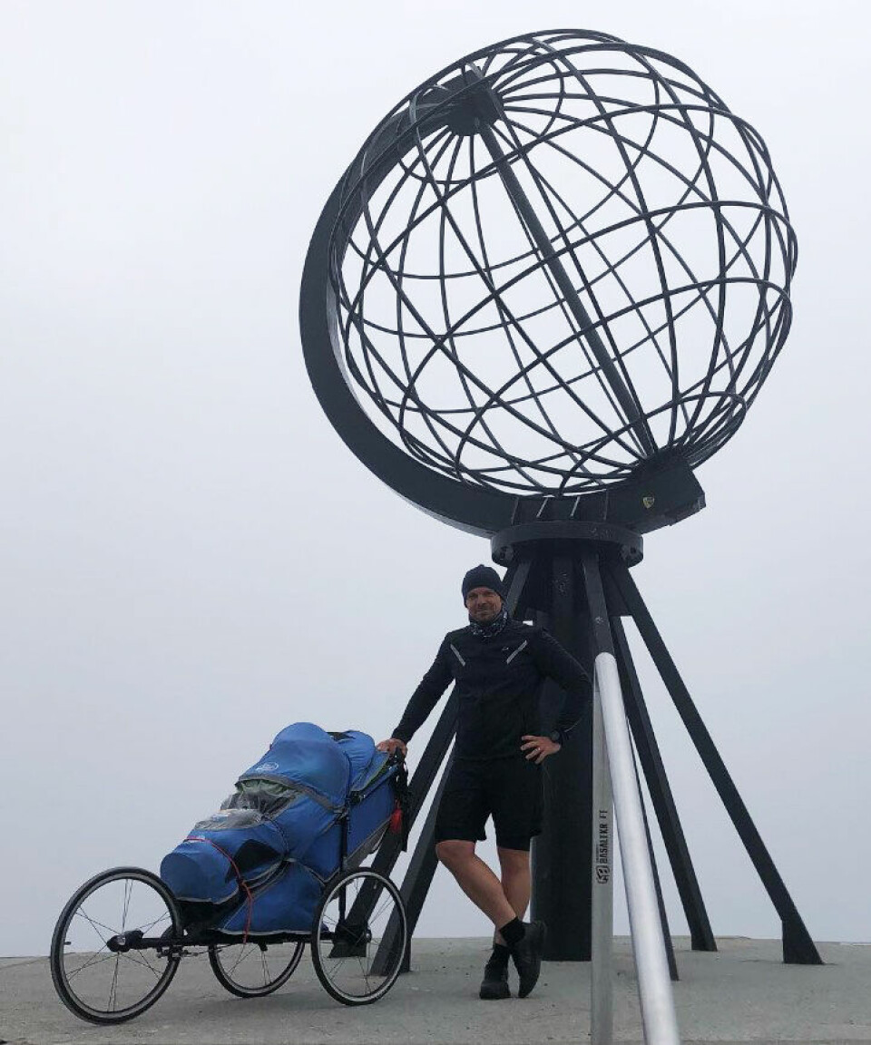 Rekordrask, men tøff sjølhjulpen tur Norge på langs av Ondrej Jarusek Ondrej-Jarusek-Nordkapp-640.jpg