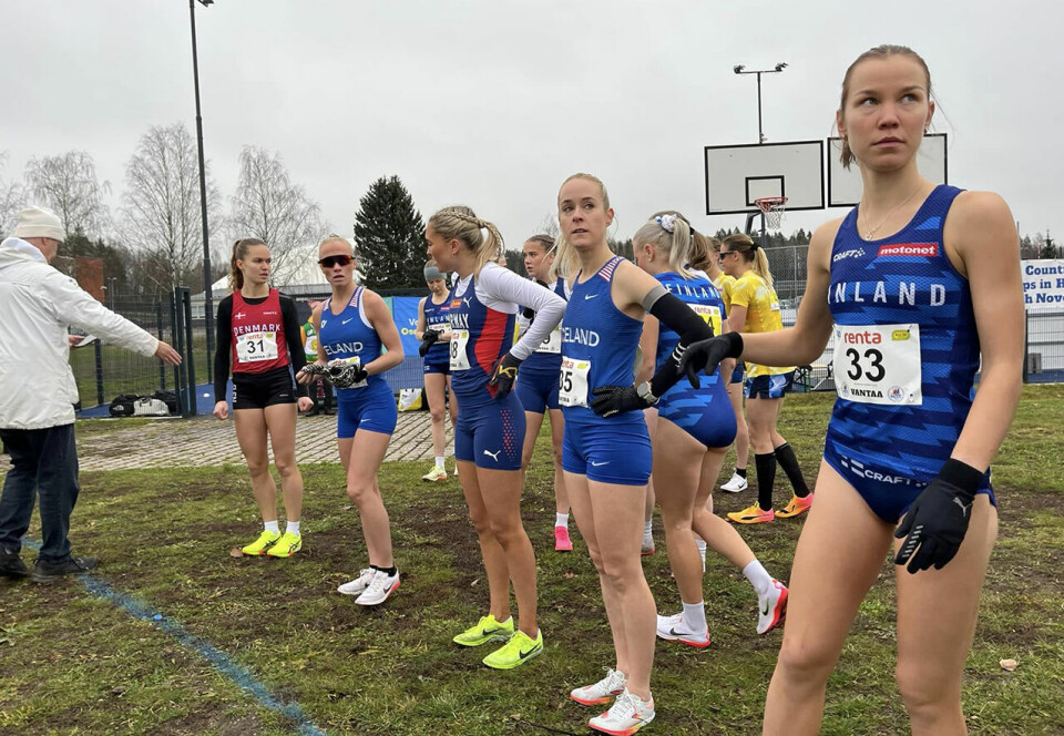 Finsk seier i kvinnenes seniorklasse under nordisk mesterskap i terrengløp finn-kollstad-start-seniorkvinner.jpg