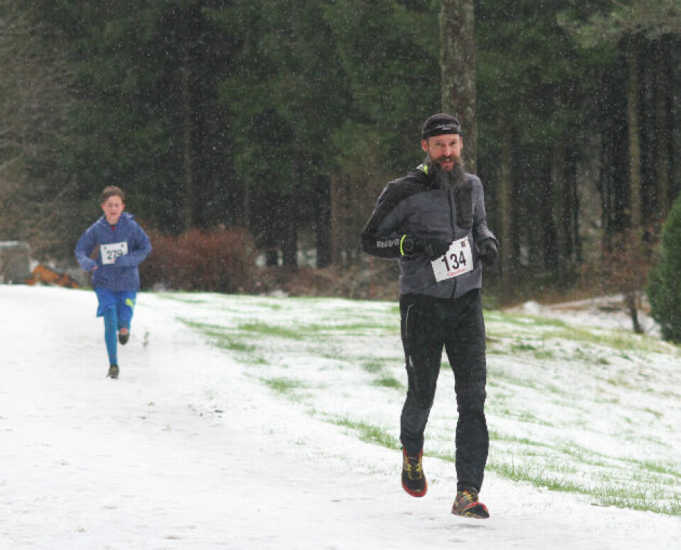 Svein Ove Risa vant under tunge forhold i Arborettrimmen herre_th_IMG_2631.jpg