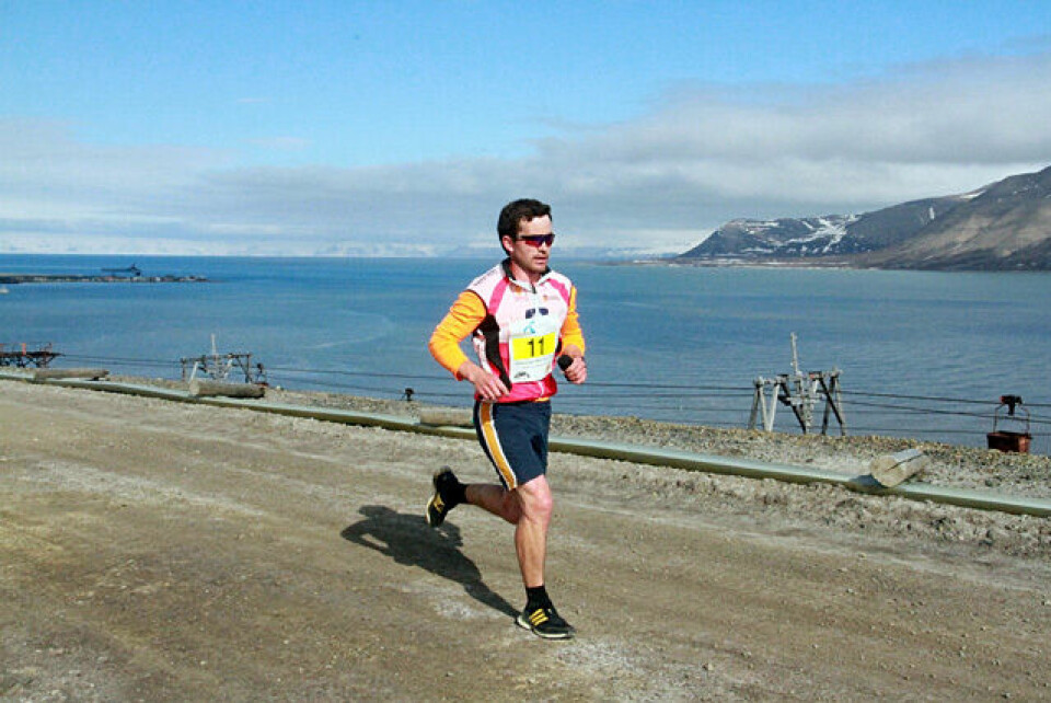 Tøft løp i motvind da Semb og Falk vant Spitsbergen Marathon ph_IMG_6660_640x427.jpg