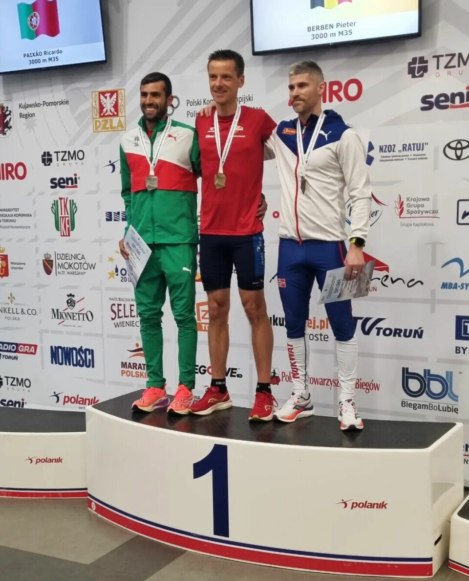 Sølv til Anne Jorunn Hodne på maraton i veteran-EM Menn-3000m-pallen-foto-privat.jpg