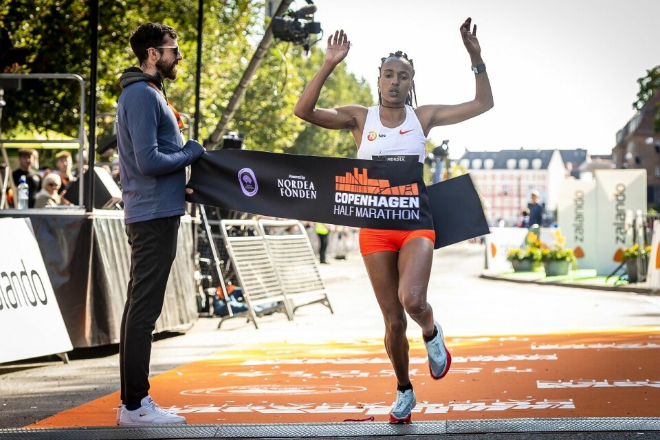 Zerei Kbrom Mezngi med 1.00.07 i København Copenhagen Half Marathon 2021