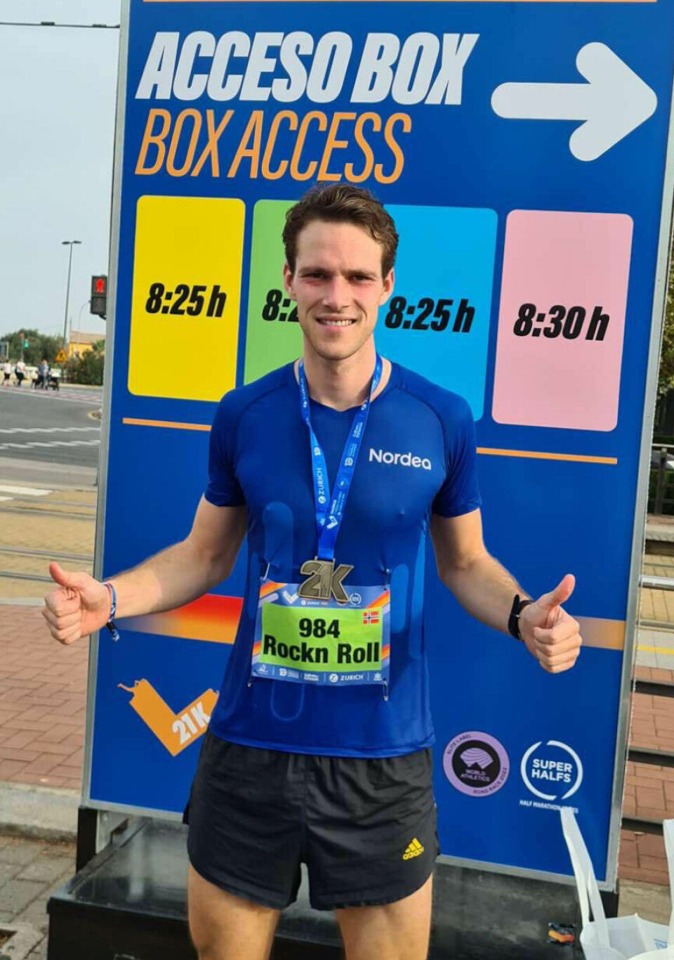 Konstanze Klosterhalfen vant Valencia Halvmaraton på 1.05.41 Espen Roll Karlsen.jpg