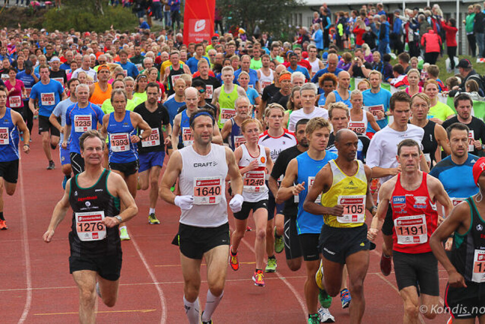 Knarvikmila 10 km: Marthe K. Myhre doblet og vant igjen Knarvik_10KM 2014-3312.jpg
