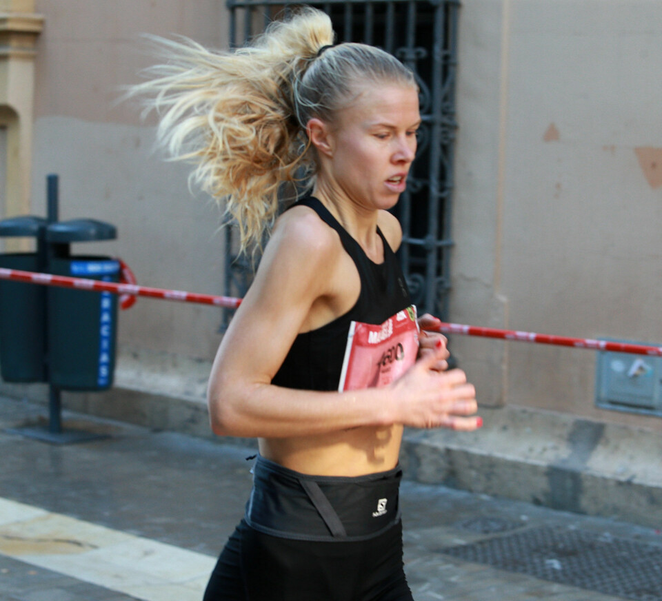 Angelica Karlsen nr. 2 på halv og Marit Haslie nr. 7 på hel i Malaga Marathon Marit_Haslie_nr7_maraton_damer_AZ3T2220.jpg