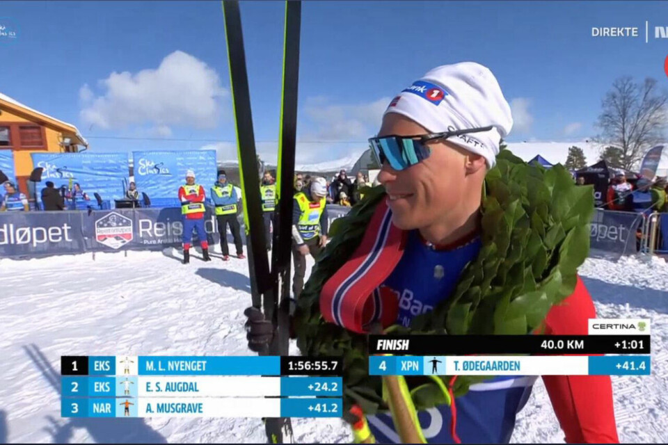 Martin Løwstrøm Nyenget vant i Reistadløpet i år som i fjor. (Foto: skjermdump NRK) 1. Martin Løwstrøm Nyenget med laurbærkransen