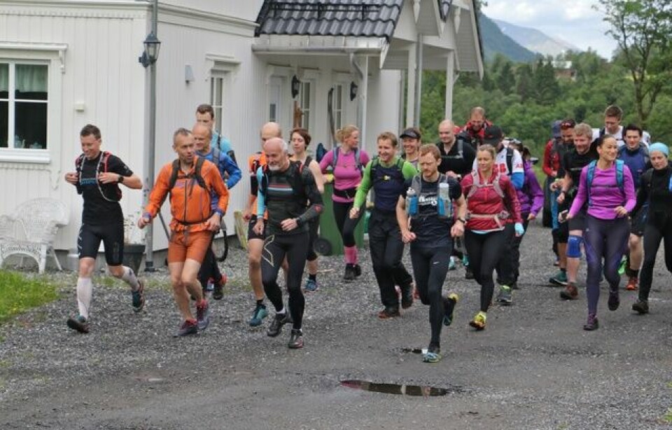 Løype- og deltakerrekorder for Ørsta Fjellmaraton 01_Startmaraton_tidligstart Halv Foto Arve Haugland.jpg