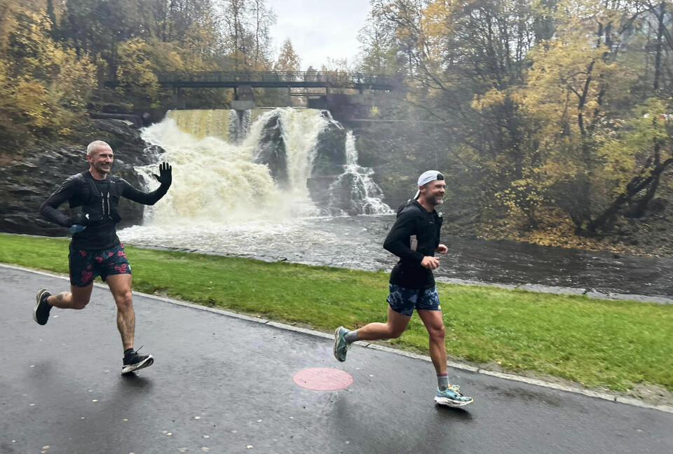Peter Jensen (til venstre) ble nummer to på 50 kilometeren, mens John Bratteli vant maratonløpet. (Foto: arrangøren) Peter Jensen (til venstre) ble nummer to på 50 kilometeren, mens John Bratteli vant maratonløpet. (Foto: arrangøren)